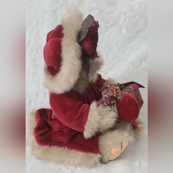 Bearington Bears - Retired Virginia, Christmas Bear, 14"H, Posable. - Picture 2 of 11